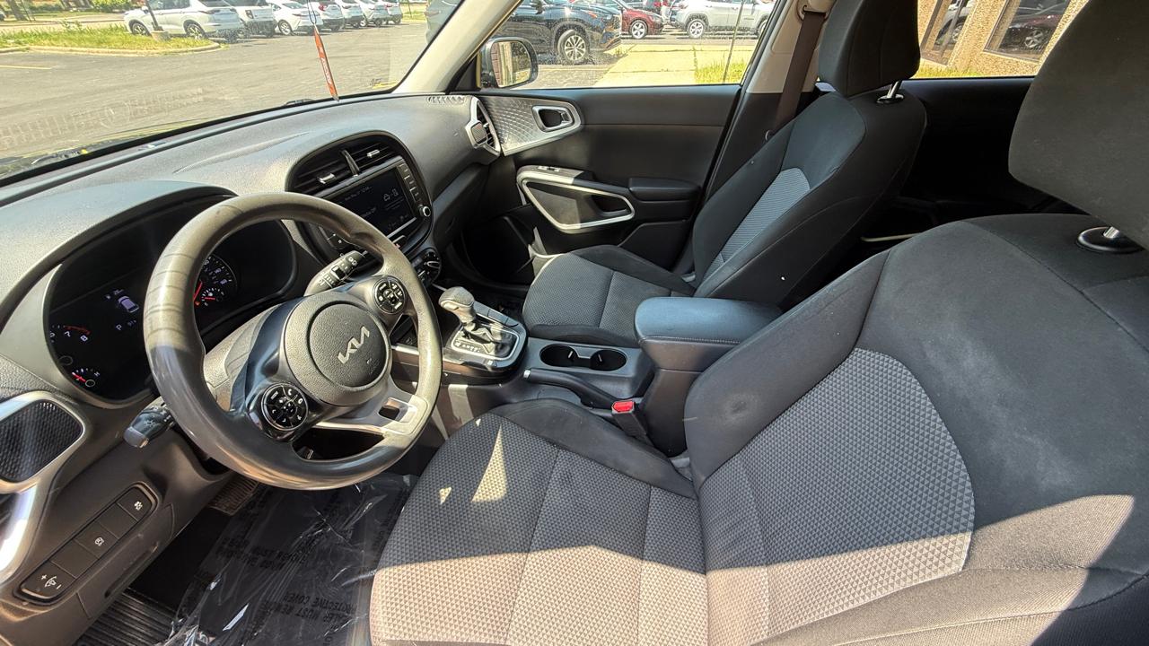 Kia Soul LX CVT 2022