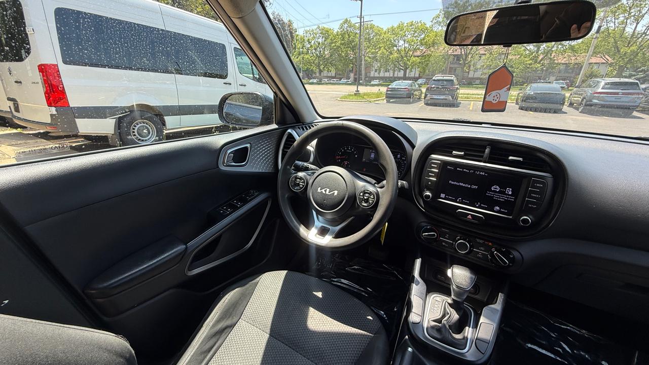 Kia Soul LX CVT 2022