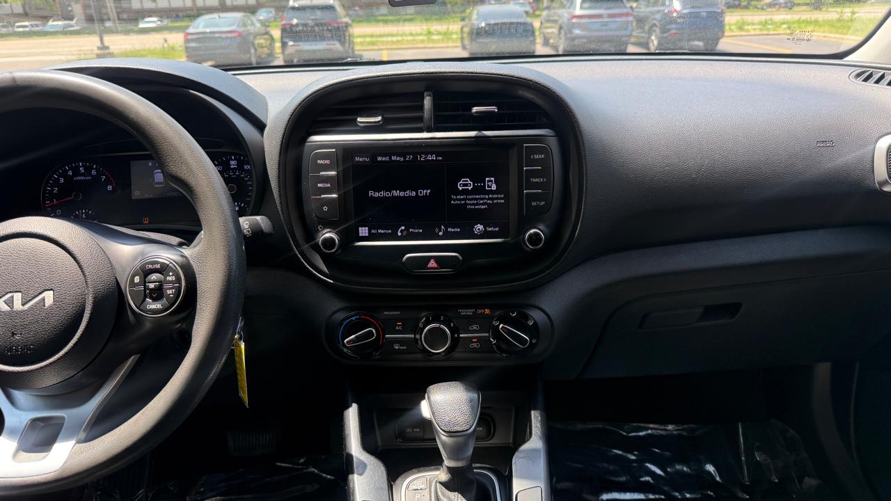 Kia Soul LX CVT 2022