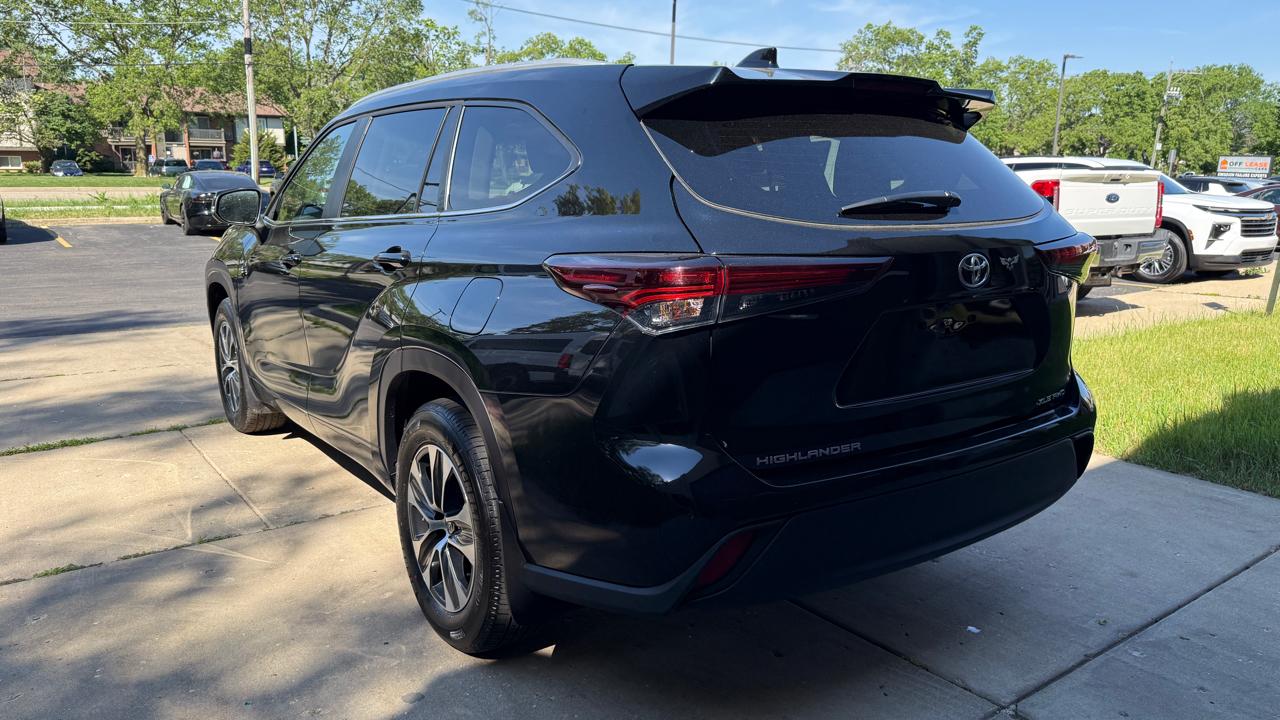 Toyota Highlander Limited AWD 2026
