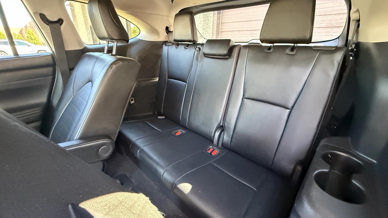 Toyota Highlander Limited AWD 2026