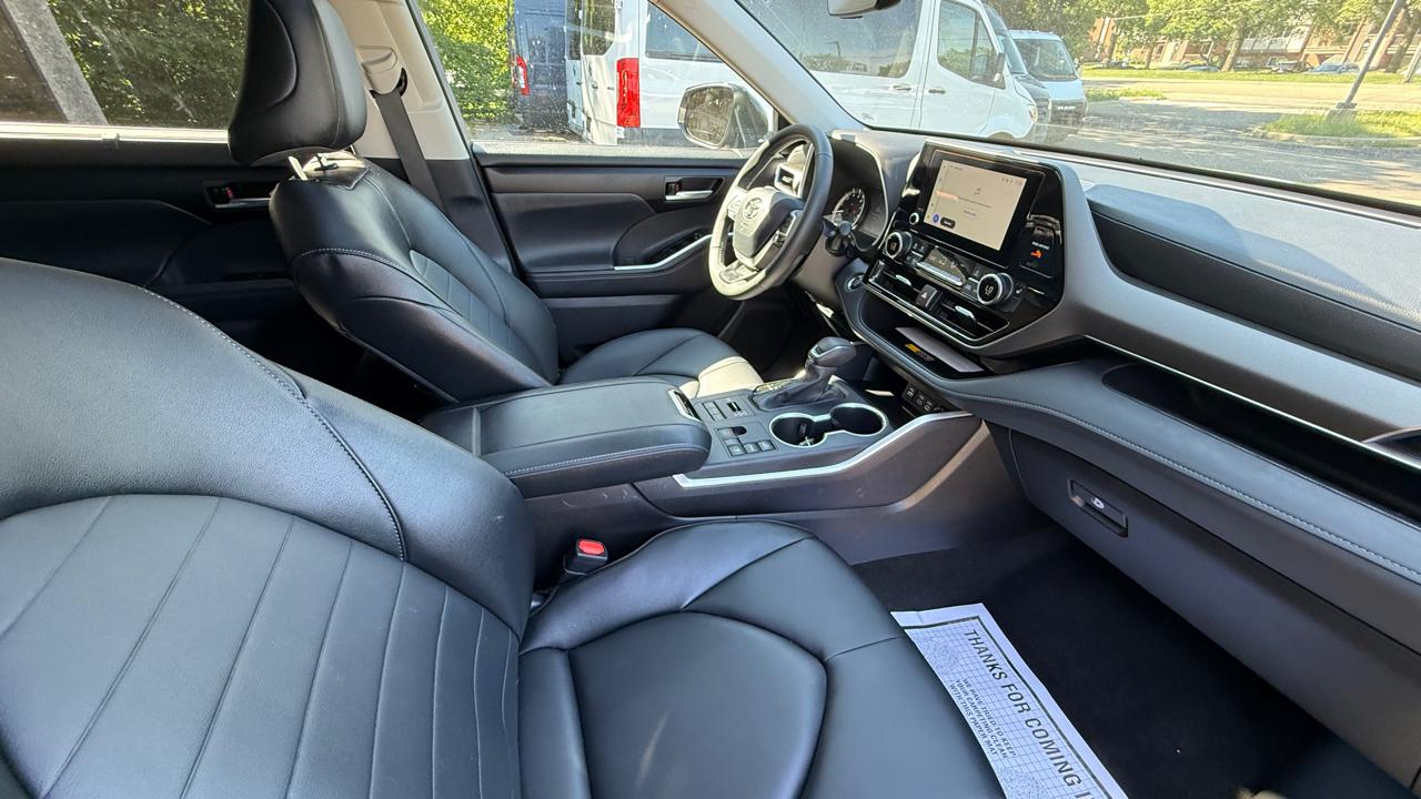 Toyota Highlander Limited AWD 2026