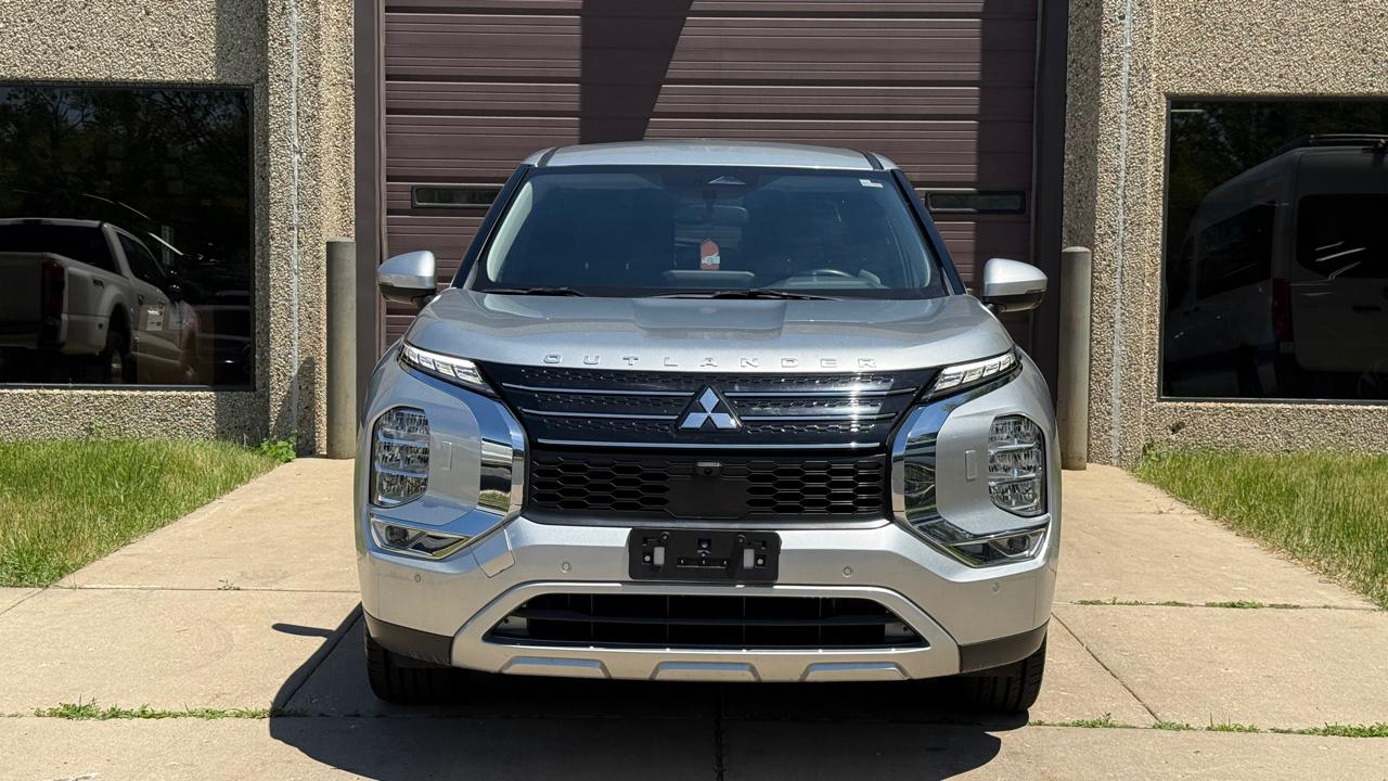 Mitsubishi Outlander PHEV SEL 2024