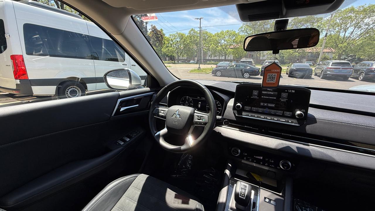 Mitsubishi Outlander PHEV SEL 2024