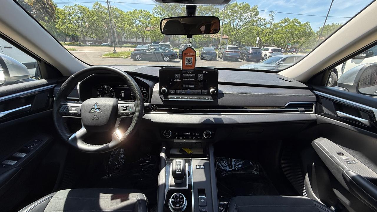 Mitsubishi Outlander PHEV SEL 2024