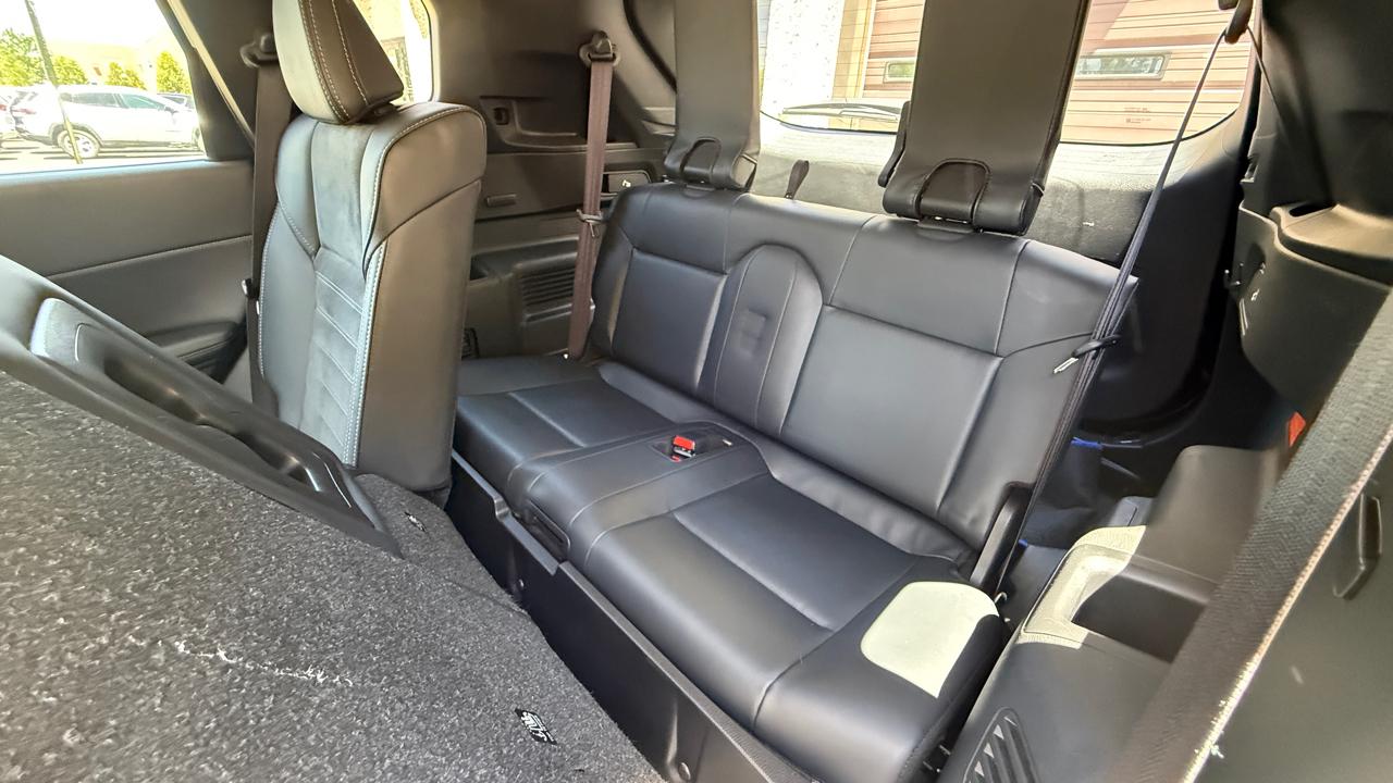 Mitsubishi Outlander PHEV SEL 2024