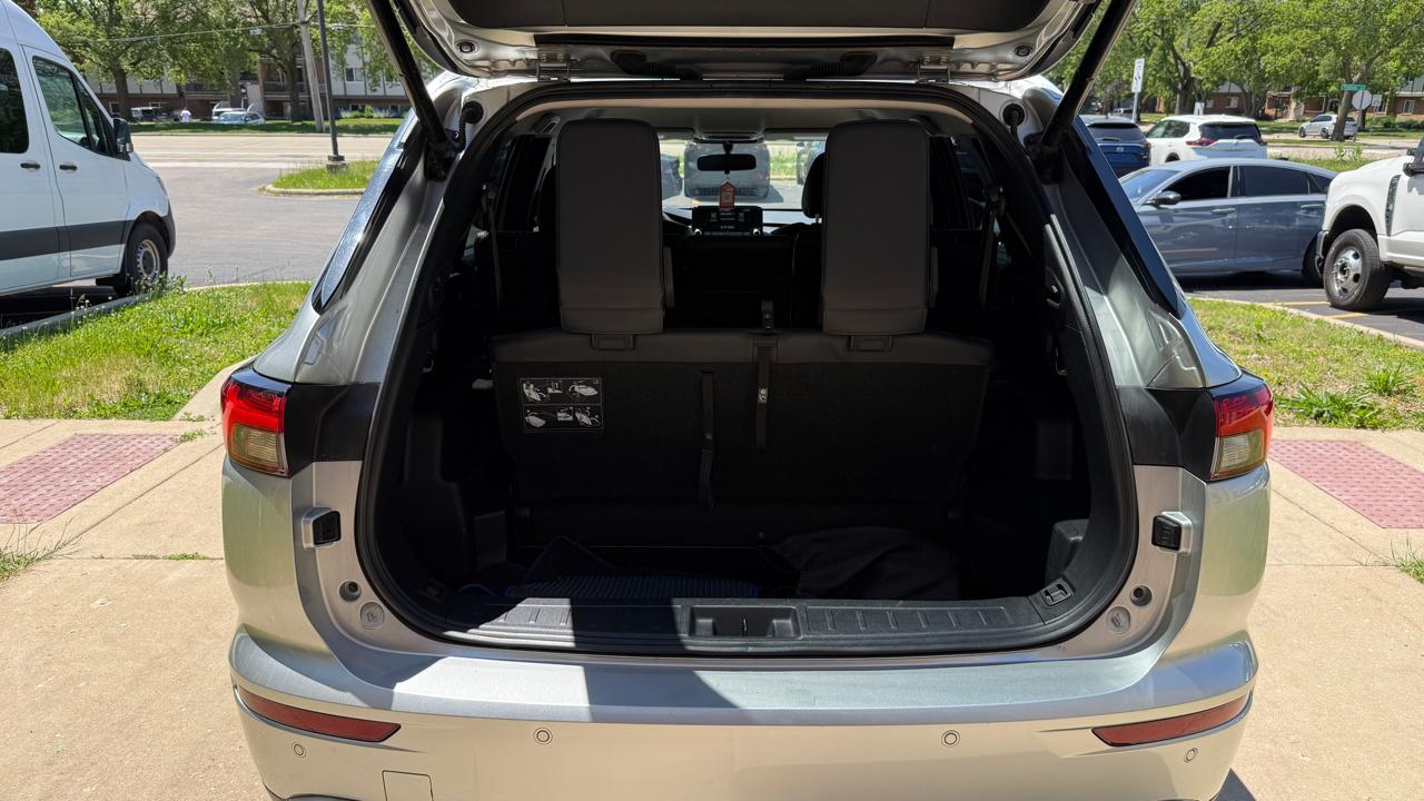 Mitsubishi Outlander PHEV SEL 2024