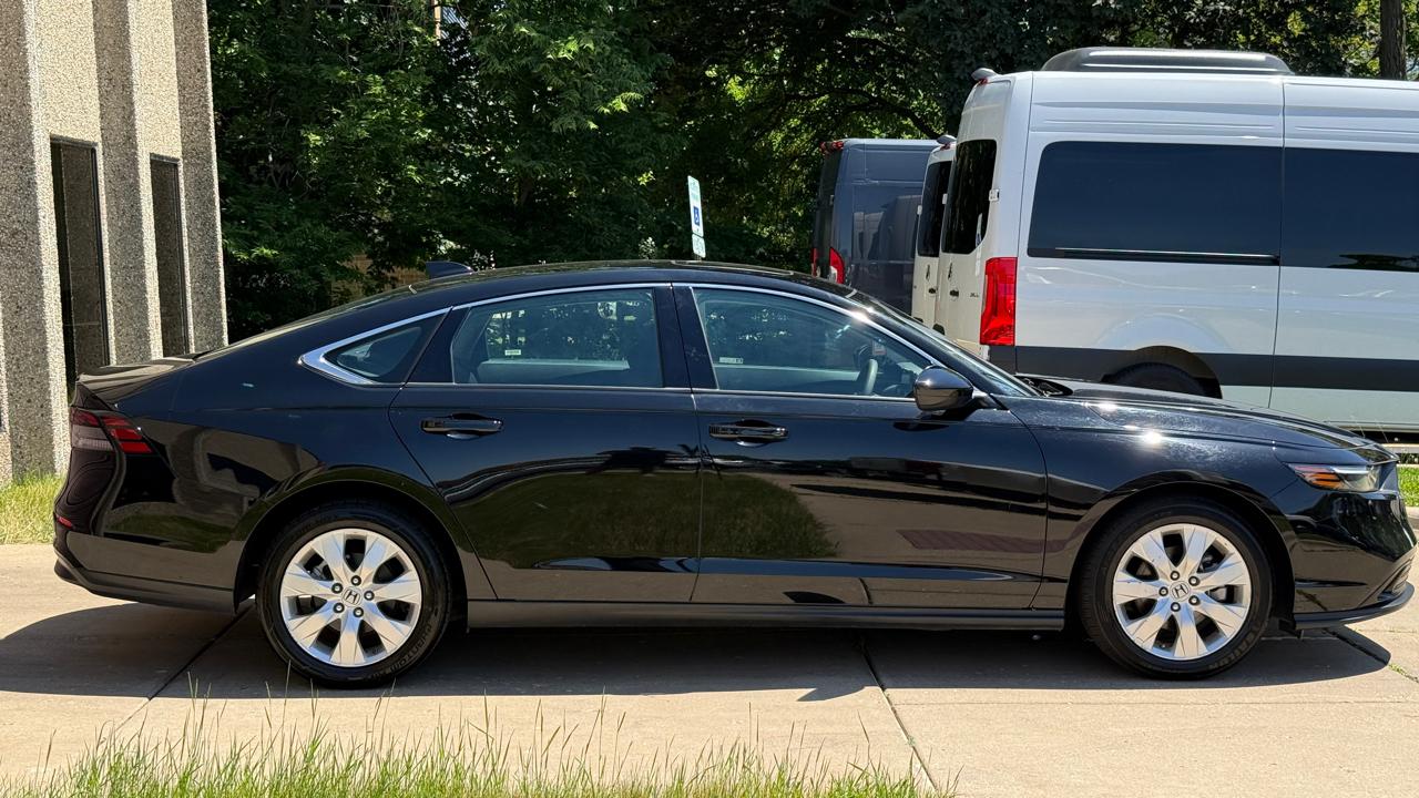 Honda Accord EX 2024