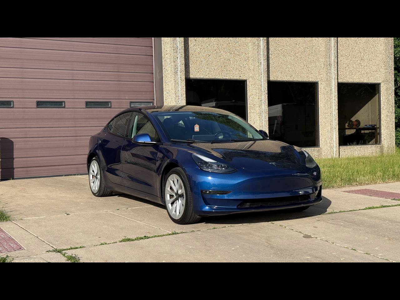 Tesla Model 3 Standard Range Plus 2022