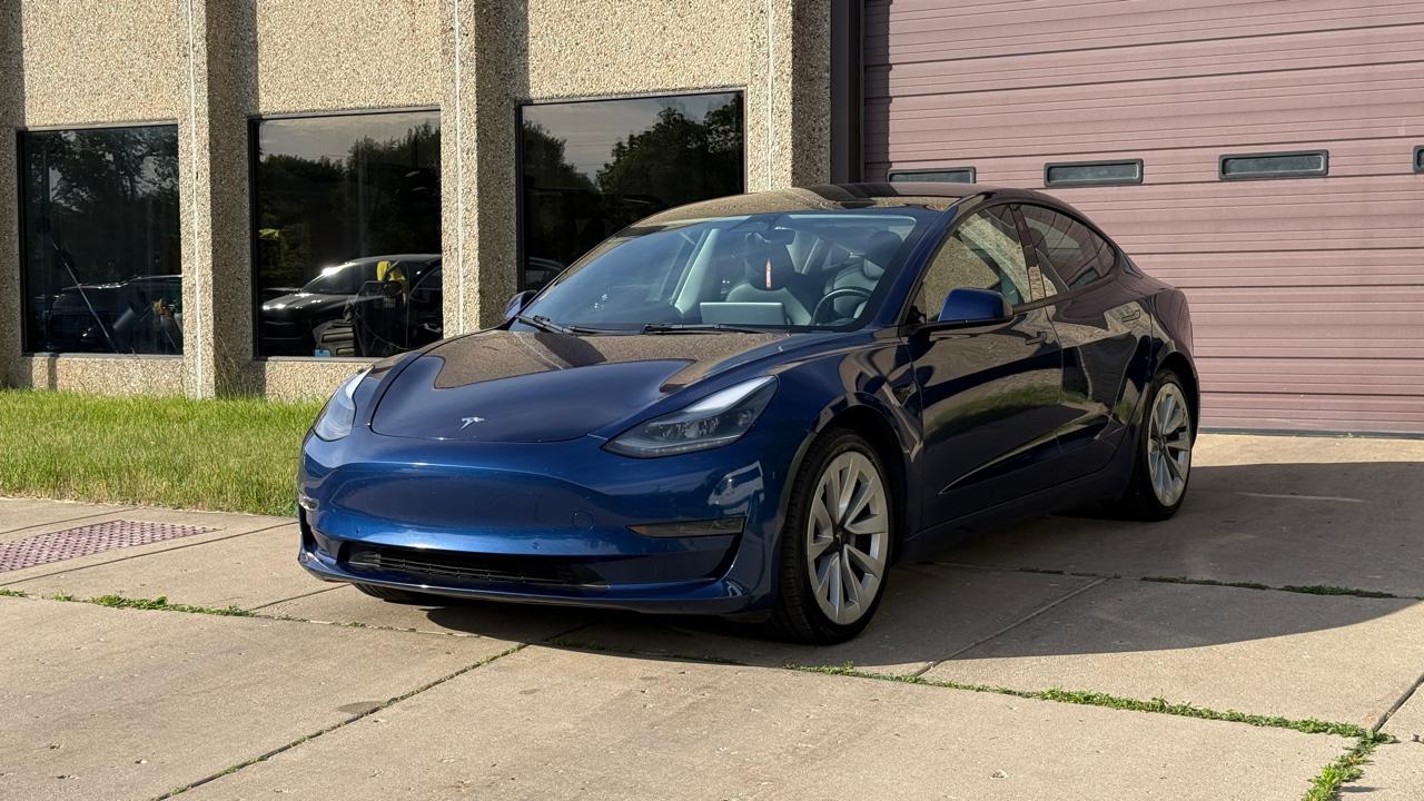 Tesla Model 3 Standard Range Plus 2022