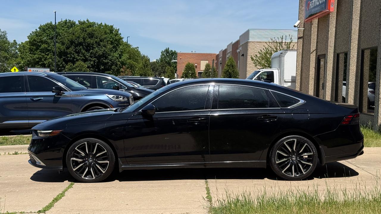 Honda Accord Touring 2023