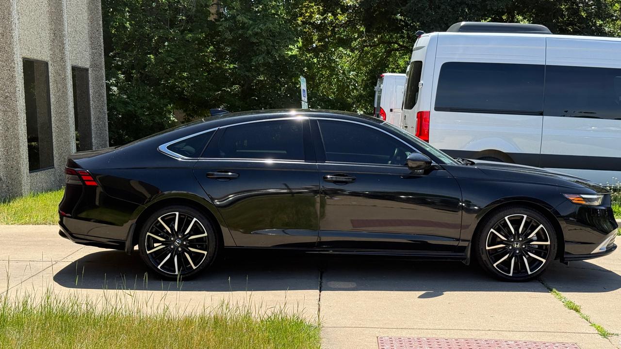 Honda Accord Touring 2023