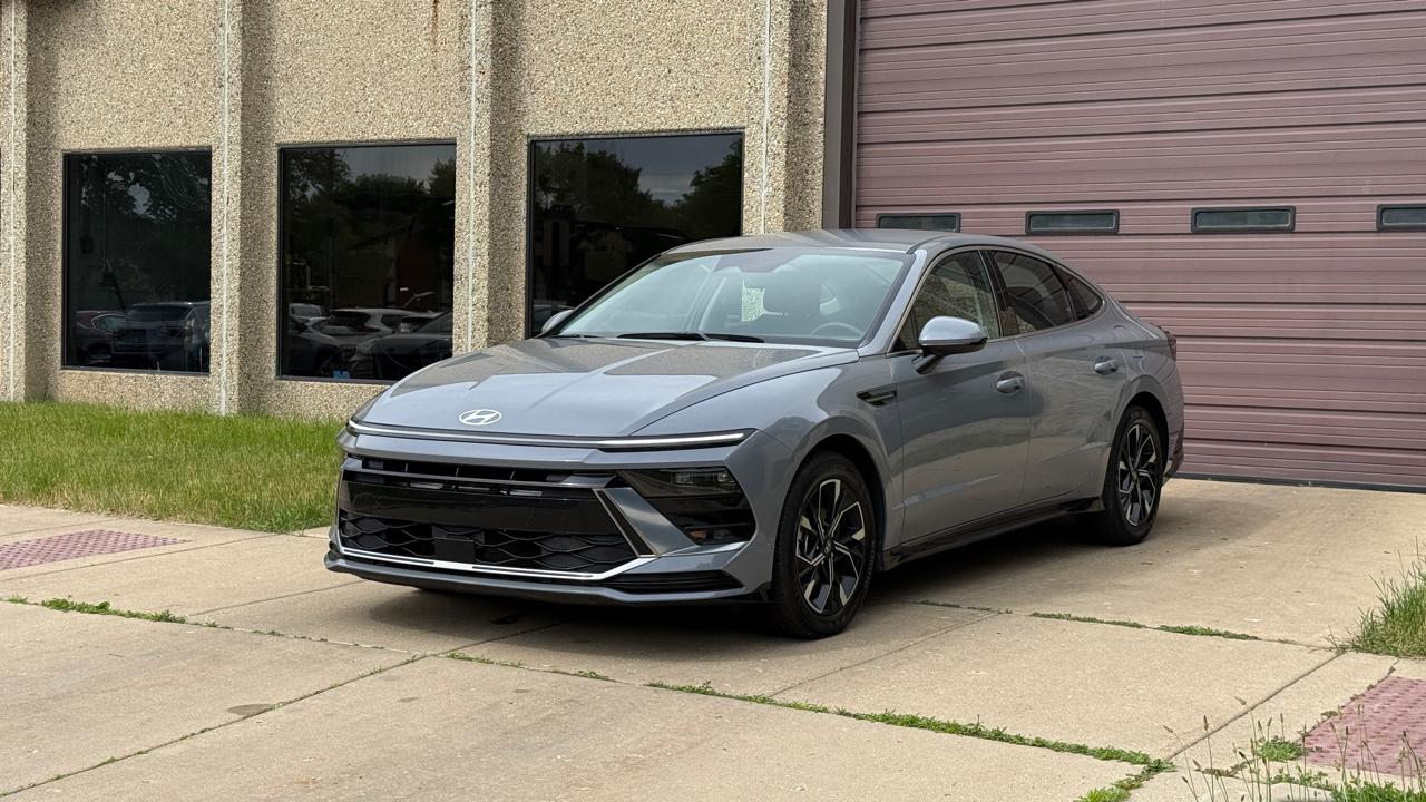 Hyundai Sonata SEL 2025