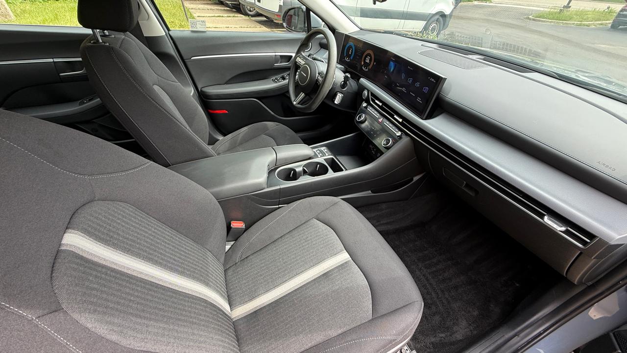 Hyundai Sonata SEL 2025