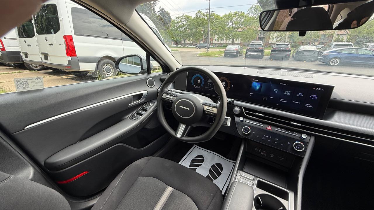 Hyundai Sonata SEL 2025