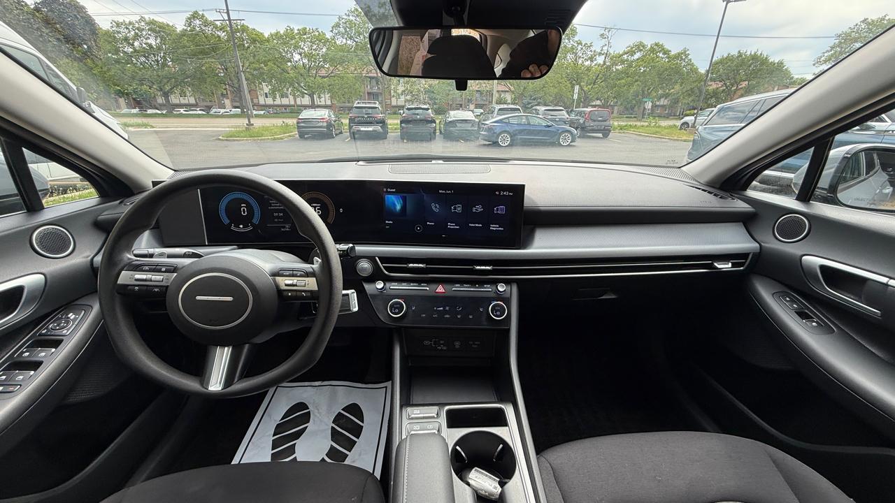 Hyundai Sonata SEL 2025
