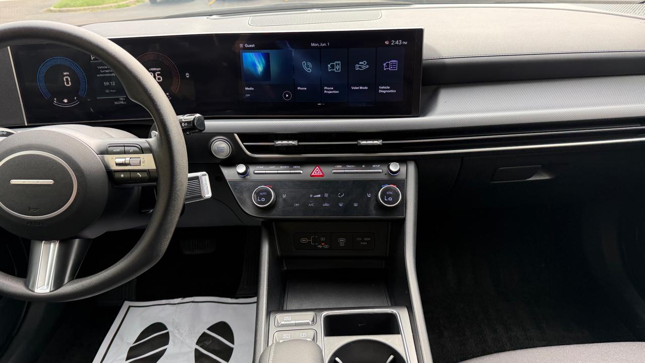 Hyundai Sonata SEL 2025