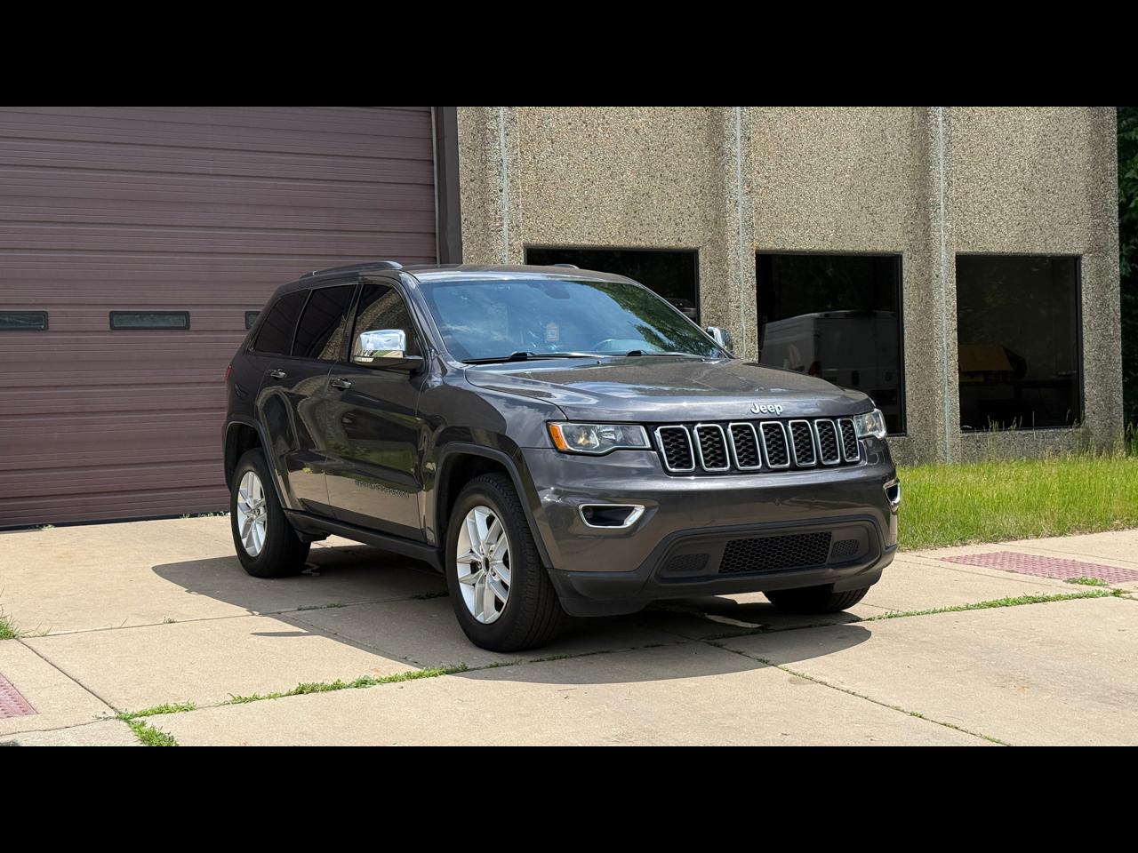 Jeep Grand Cherokee Laredo 4WD 2017