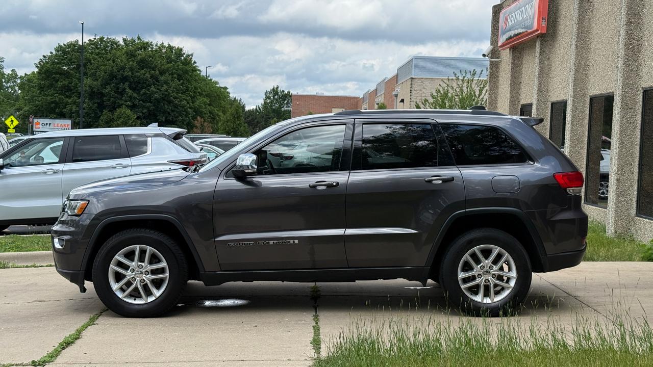 Jeep Grand Cherokee Laredo 4WD 2017