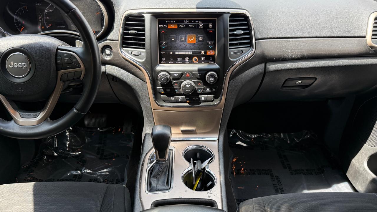 Jeep Grand Cherokee Laredo 4WD 2017