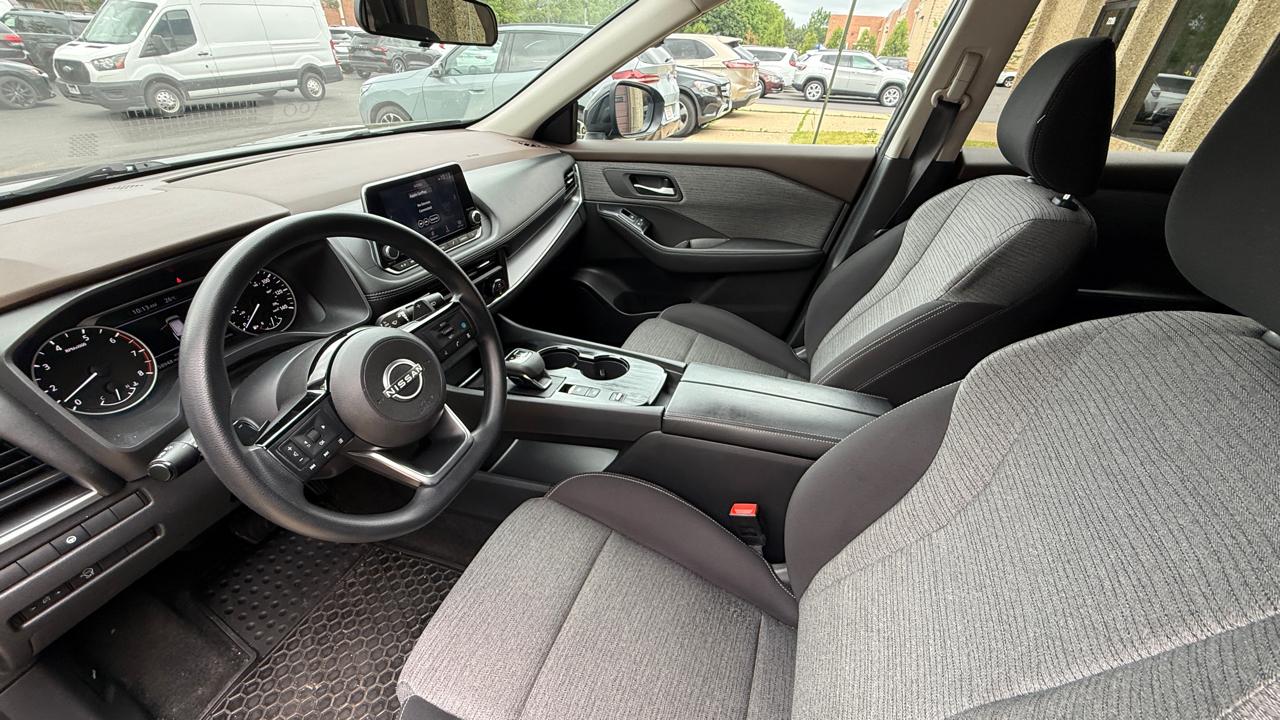 Nissan Rogue SV 2023
