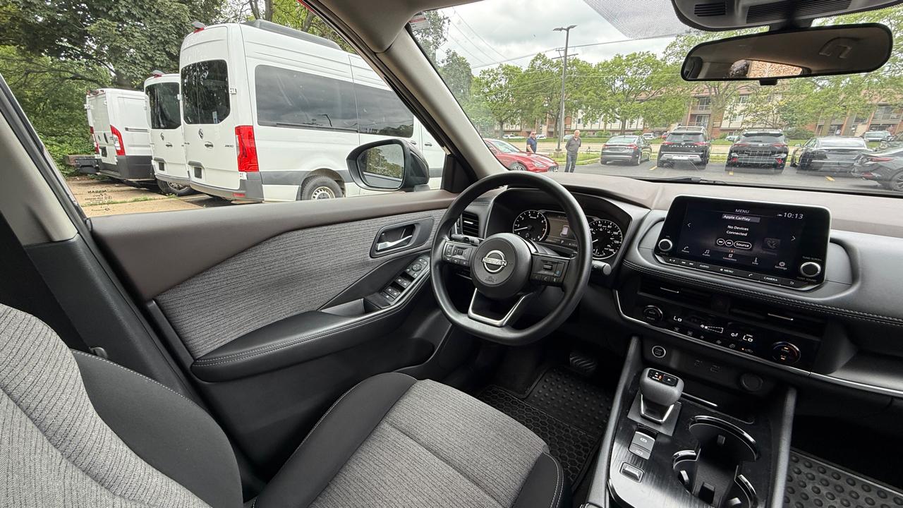 Nissan Rogue SV 2023
