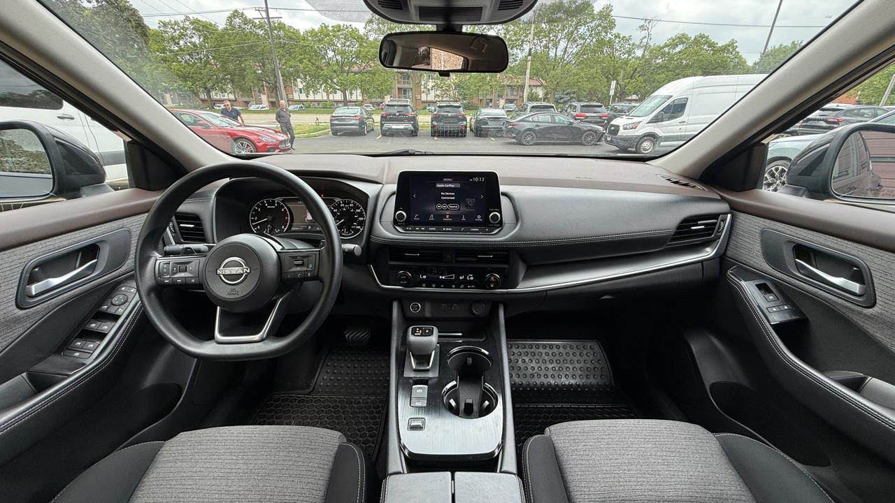 Nissan Rogue SV 2023