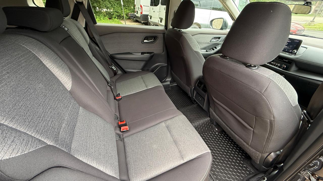 Nissan Rogue SV 2023