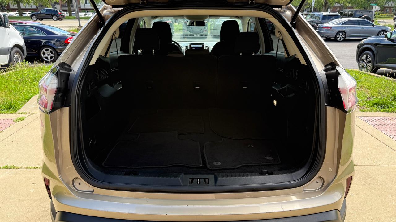 Ford Edge SEL FWD 2021