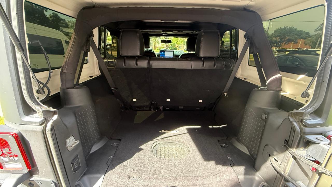 Jeep Wrangler Unlimited Rubicon 4WD 2015