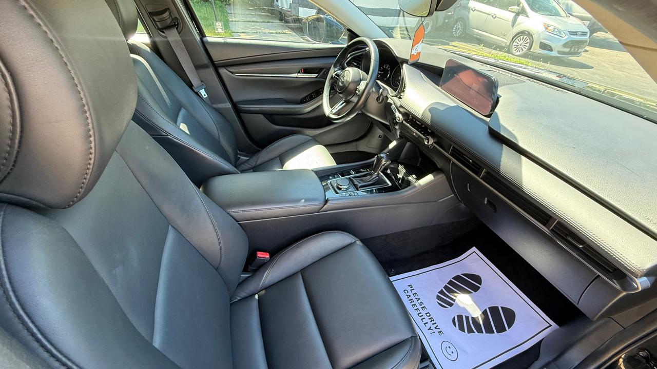 Mazda MAZDA3 Select 2024