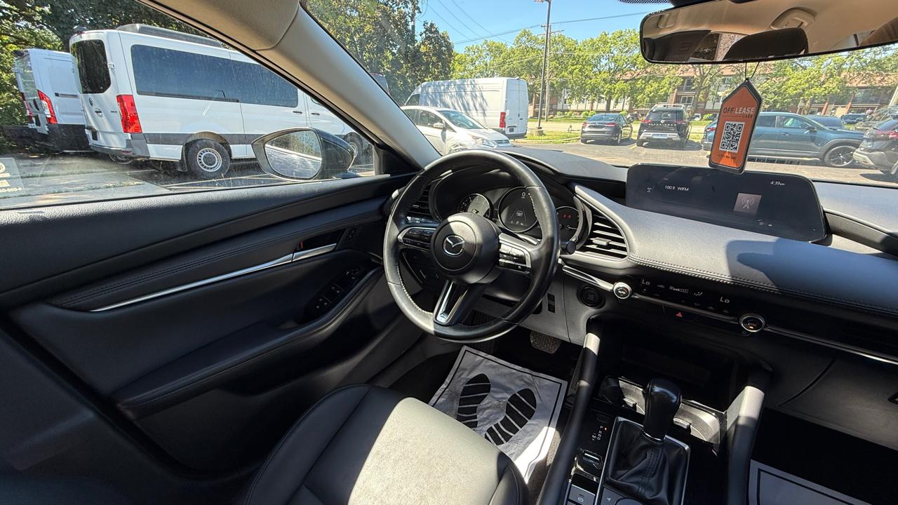 Mazda MAZDA3 Select 2024