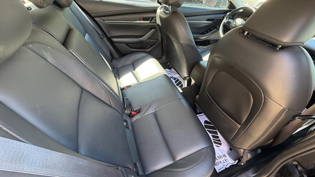 Mazda MAZDA3 Select 2024