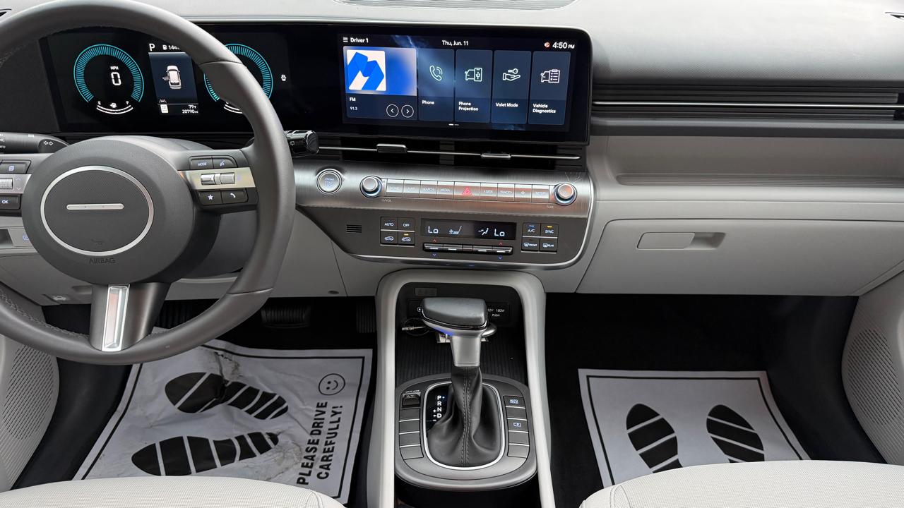 Hyundai Kona SEL 2025