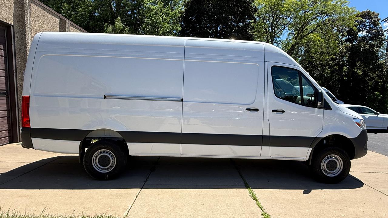 Mercedes-Benz Sprinter 2500 170-in. WB 2025