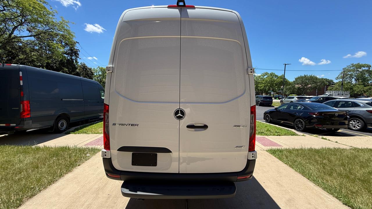 Mercedes-Benz Sprinter 2500 170-in. WB 2025