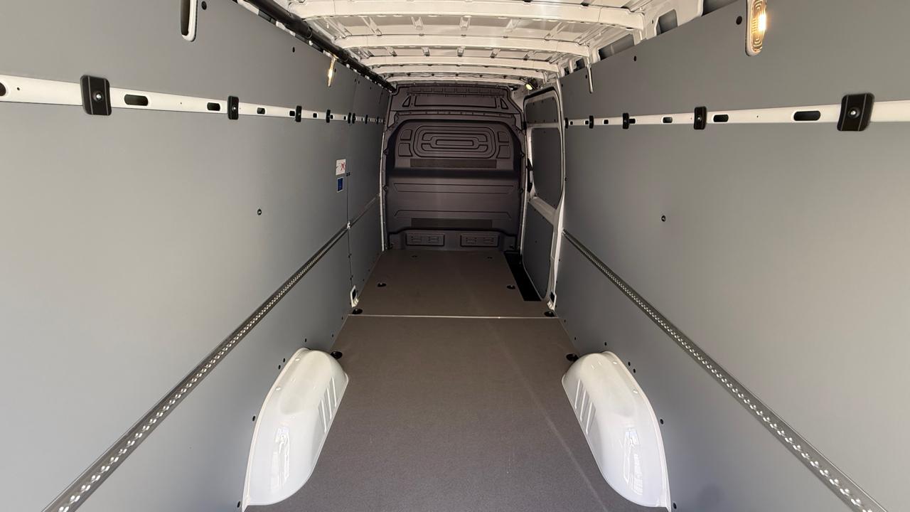 Mercedes-Benz Sprinter 2500 170-in. WB 2025