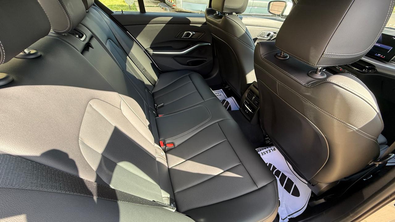 BMW 3-Series 330i 2026