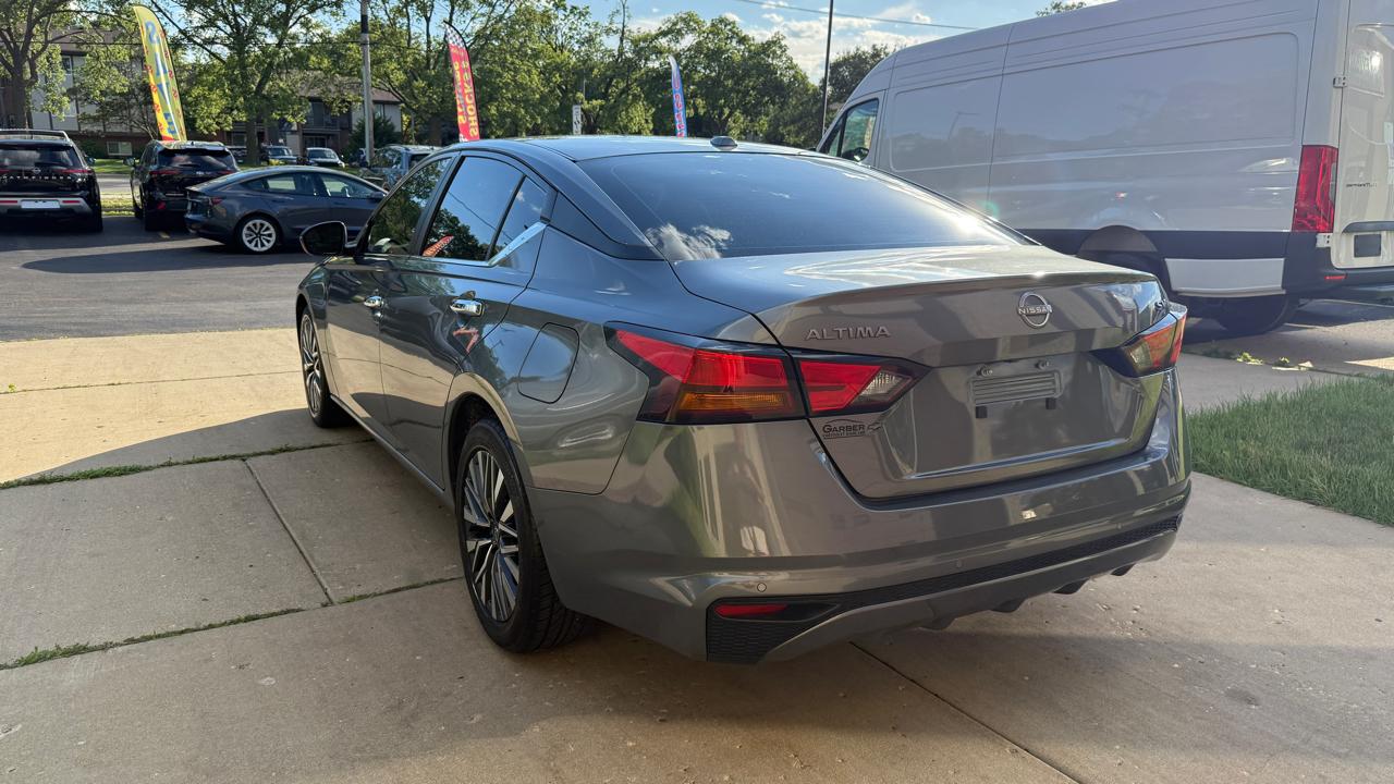 Nissan Altima 2.5 SV 2023
