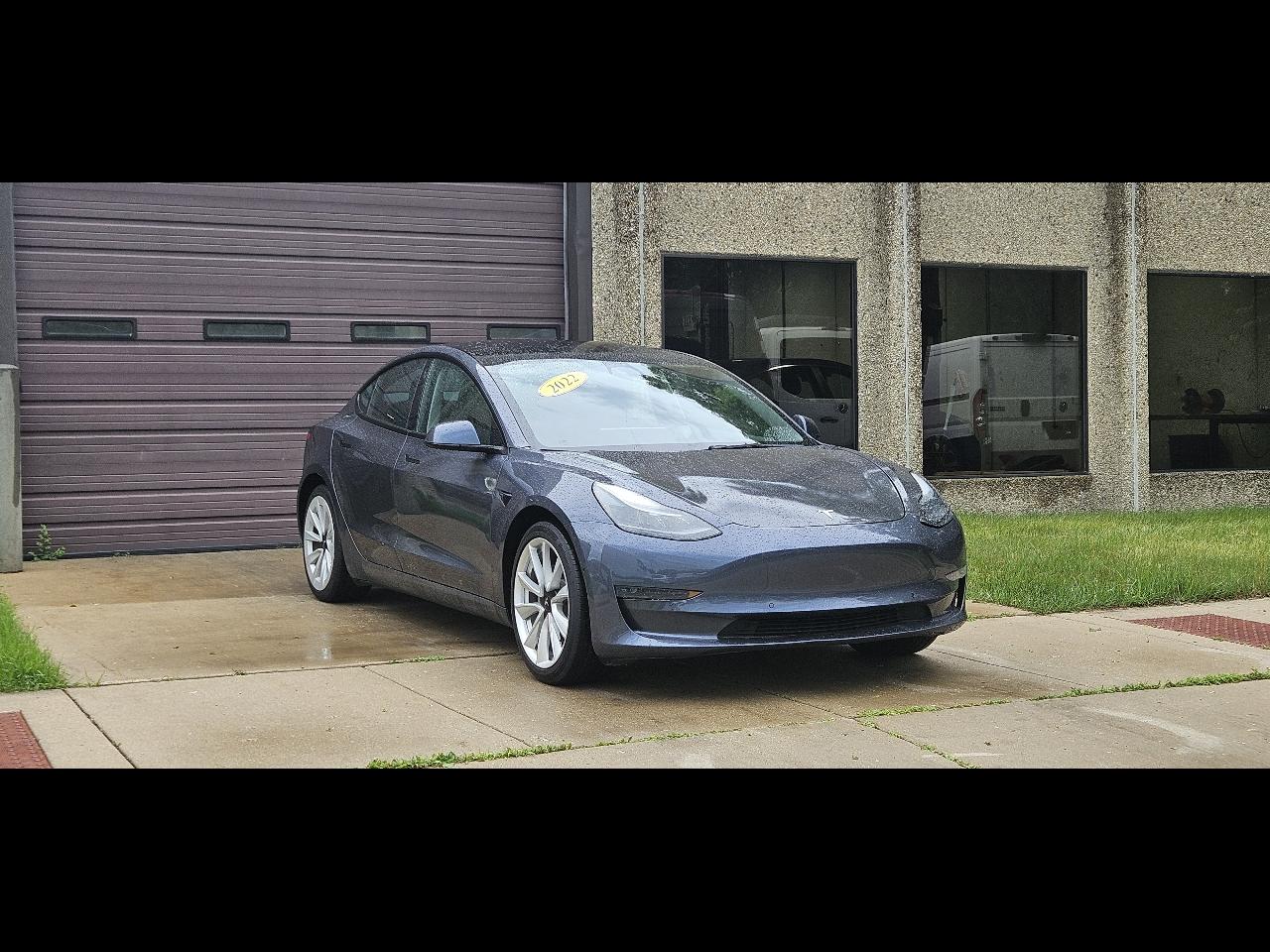 Tesla Model 3 Standard Range Plus 2022
