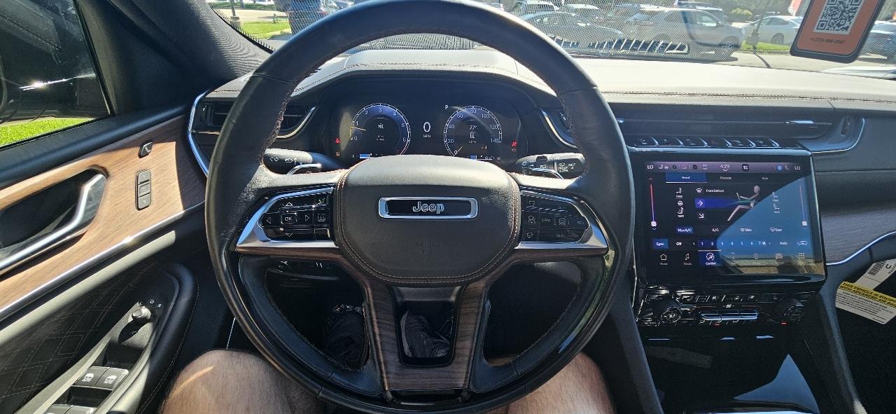 Jeep Grand Cherokee Summit 4WD 2025