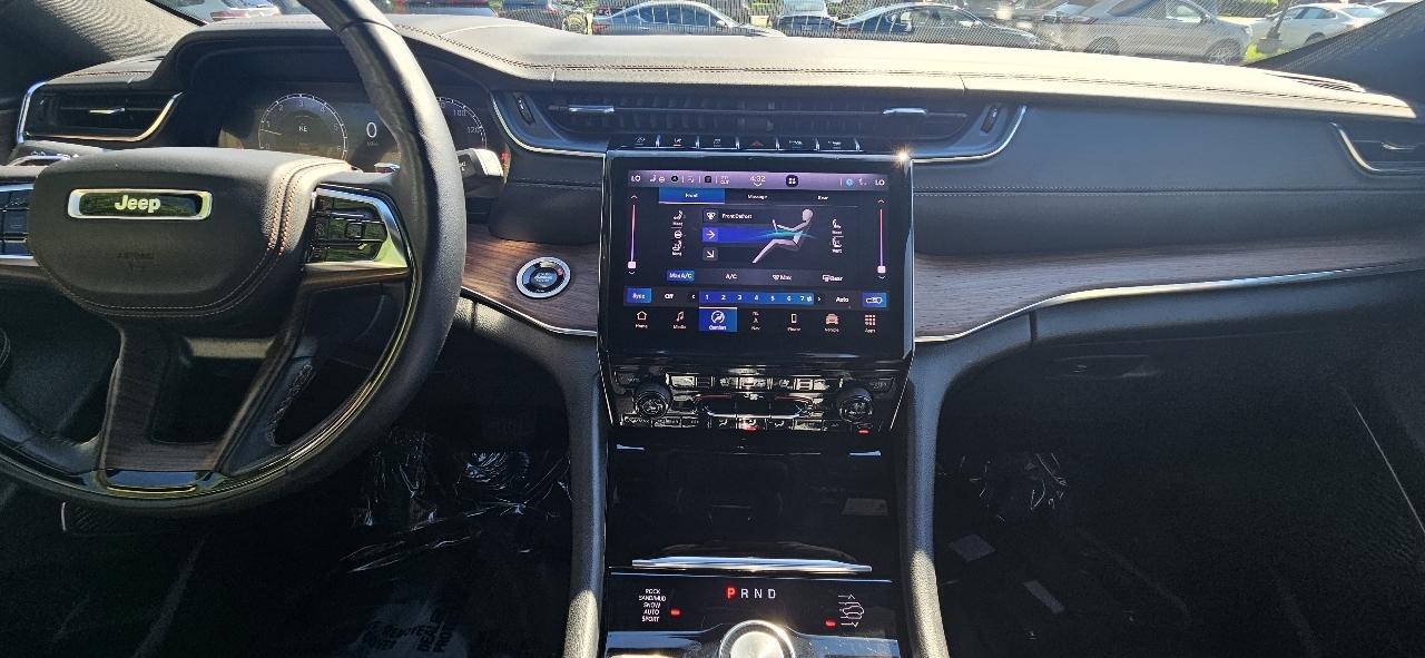 Jeep Grand Cherokee Summit 4WD 2025