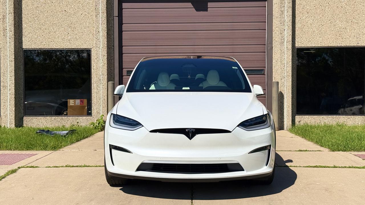 Tesla Model X Plaid 2022