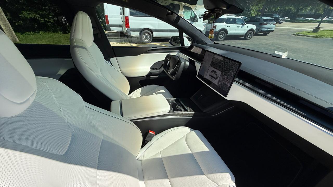 Tesla Model X Plaid 2022