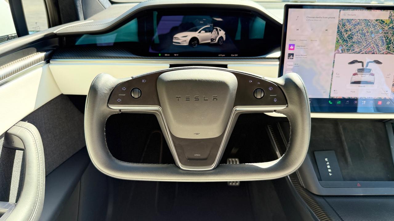 Tesla Model X Plaid 2022