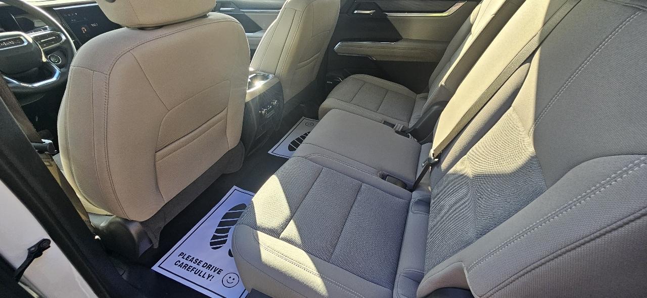 GMC Acadia Elevation 2026