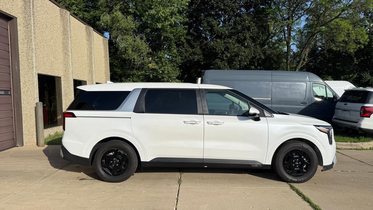 Kia Carnival LXS 2026