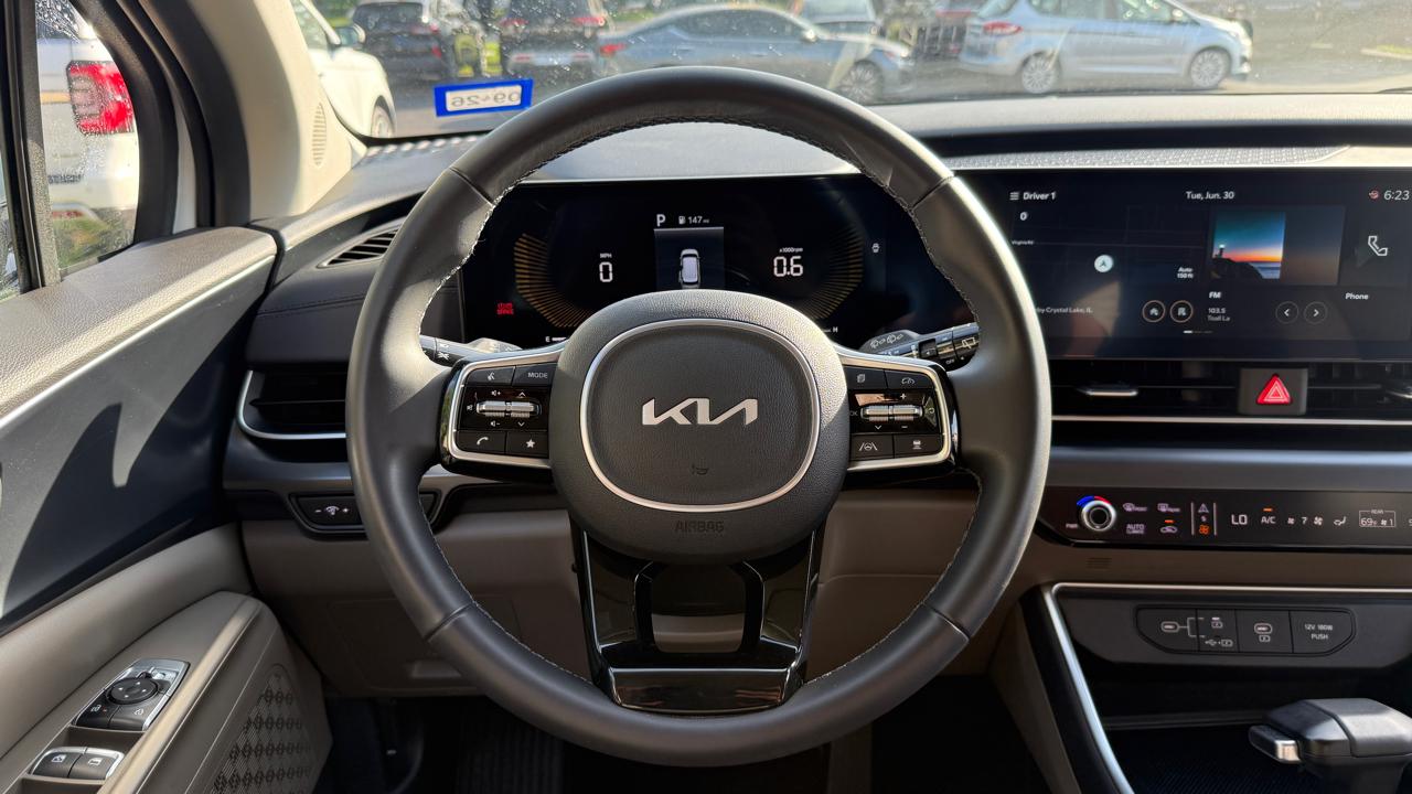 Kia Carnival LXS 2026