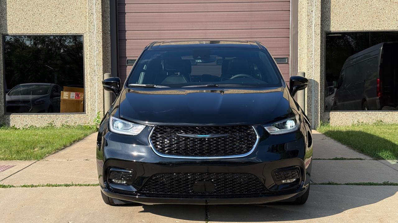 Chrysler Pacifica Limited 2026