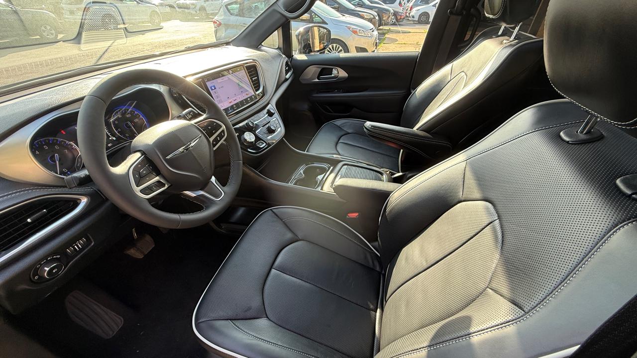 Chrysler Pacifica Limited 2026